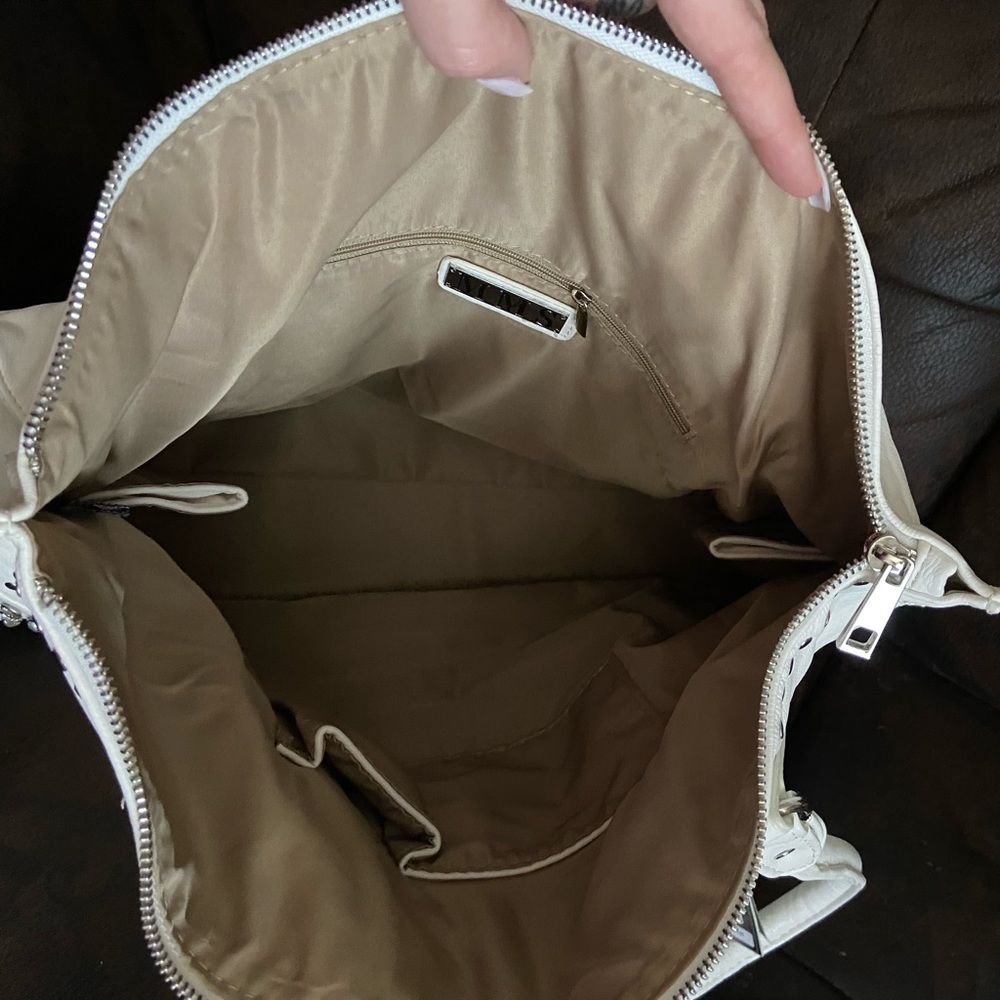 MMS Large White Tote (Bought from Buckle) - NEW - Picture 8 of 10
